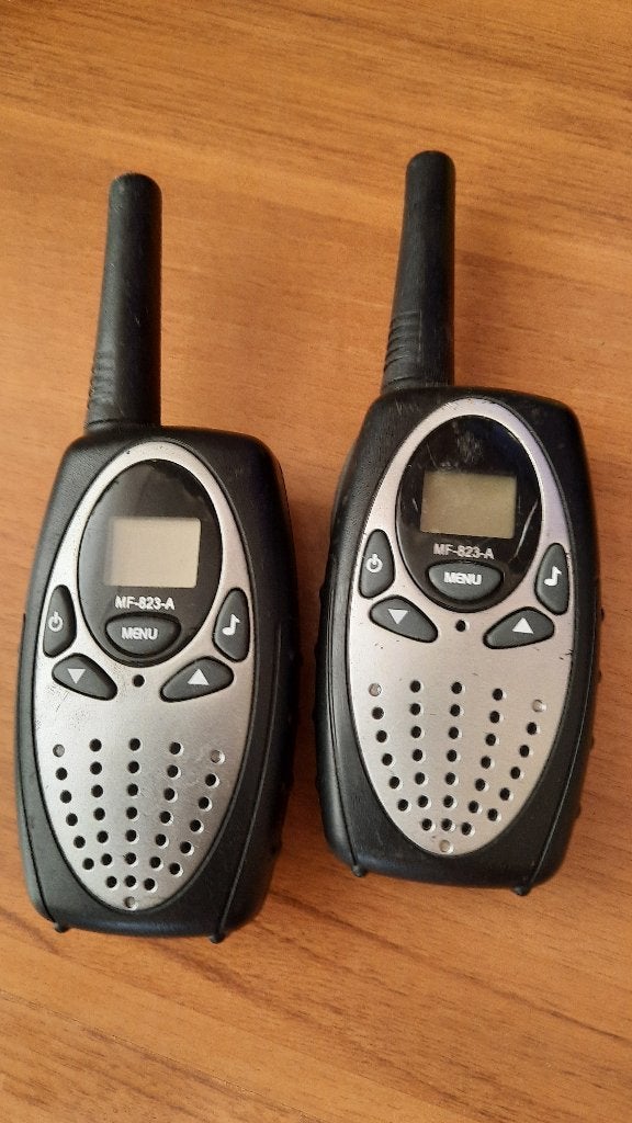 walkie talkie, Ophalen of Verzenden, Gebruikt, 2 to 5 km, Portofoon of Walkie-talkie