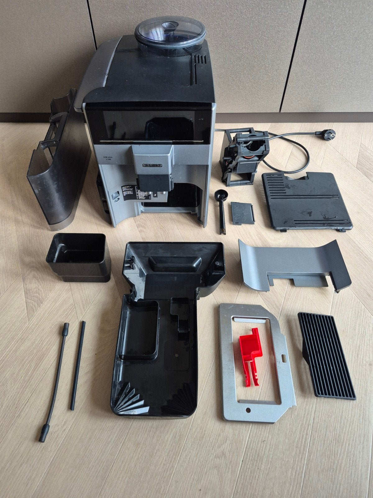 Siemens EQ.6 plus s100 volautomatische espressomachine, Ophalen, Gebruikt, Koffiemachine, Koffiebonen