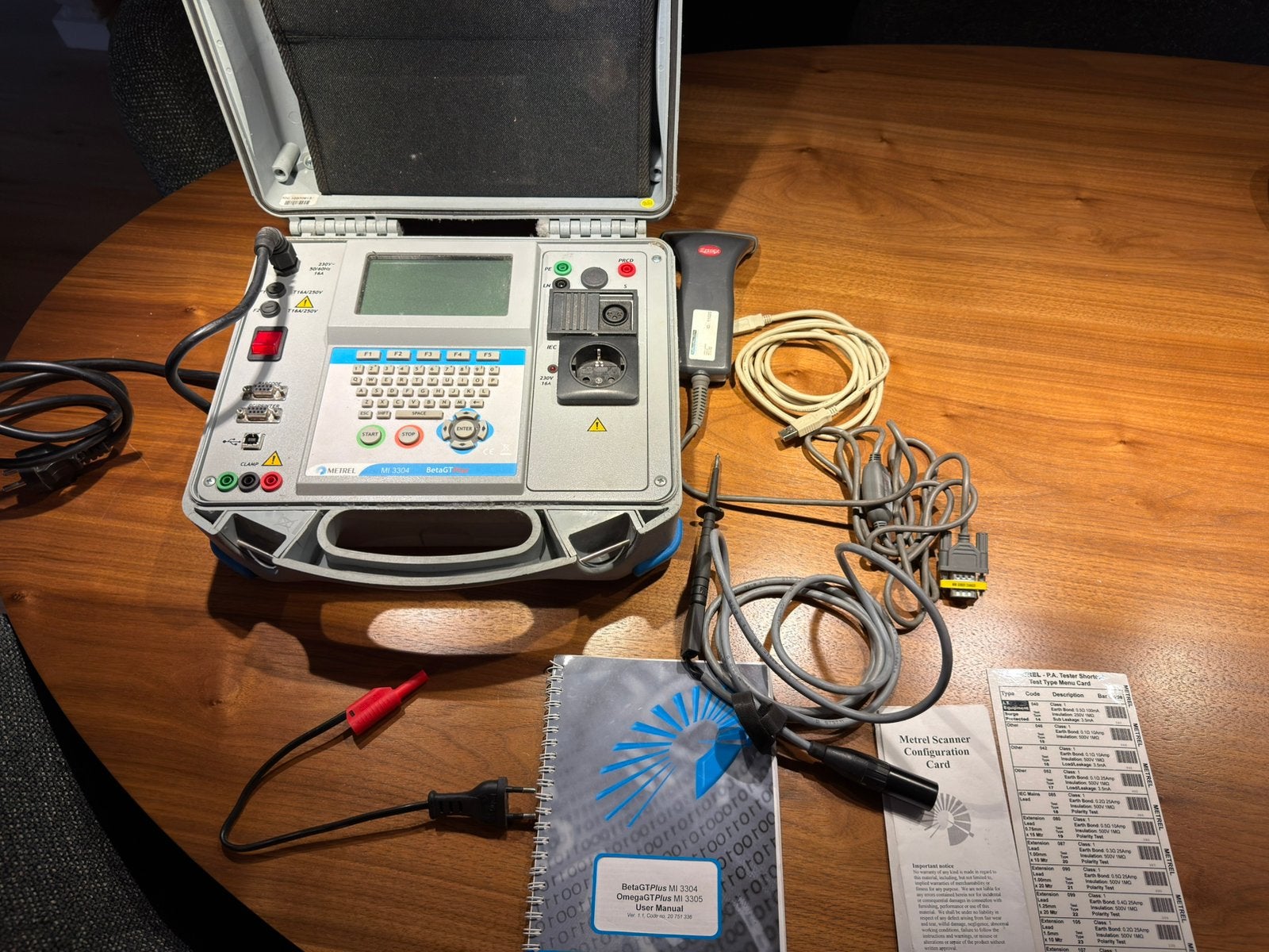 Metrel apparatentester BetaGT Plus (NEN3140), Ophalen of Verzenden, Zo goed als nieuw, Elektriciteit