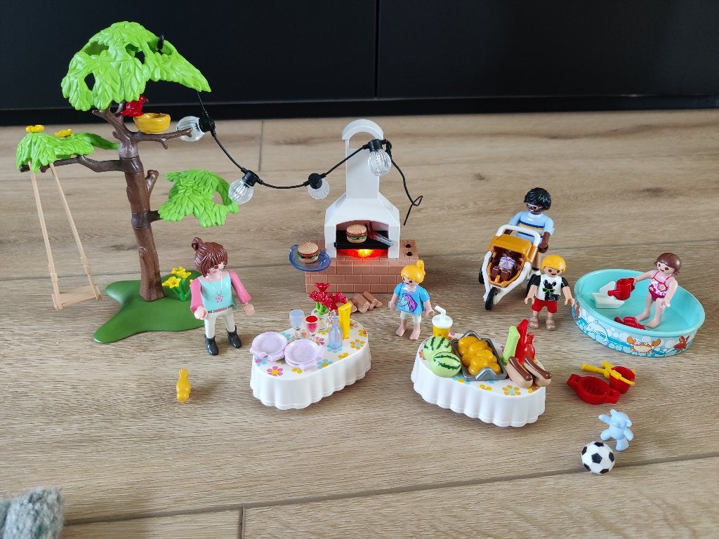 Playmobil familiefeest 9272, Complete set, Overige typen, Ophalen of Verzenden, Zo goed als nieuw