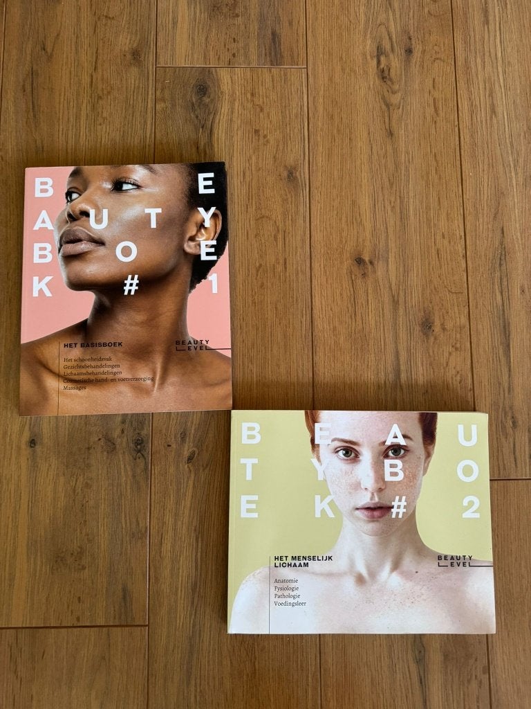 Schoolboeken/Studieboeken Schoonheidsspecialiste, Ophalen of Verzenden, Beta, Zo goed als nieuw, MBO