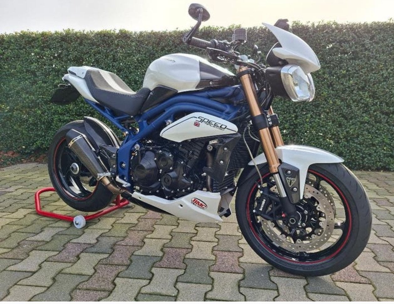 Triumph Speed Triple 1050 se nieuw staat, Motorrijbewijs A, Gebruikt, 3 cilinders, Particulier