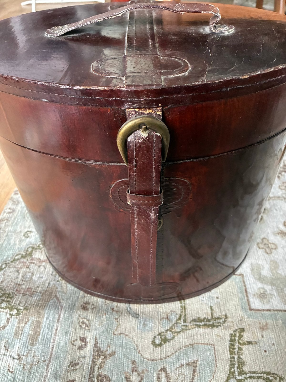Vintage Hoedendoos / Hoedenkoffer van hout en Leer, Ophalen