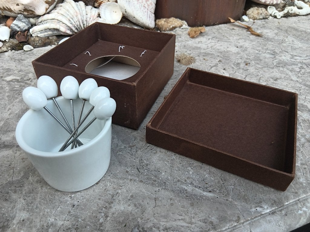 Vintage tapas/olijven set met 6 vorkjes en een bakje (FB9), Dessertvork, Los bestek, Nieuw, Ophalen of Verzenden