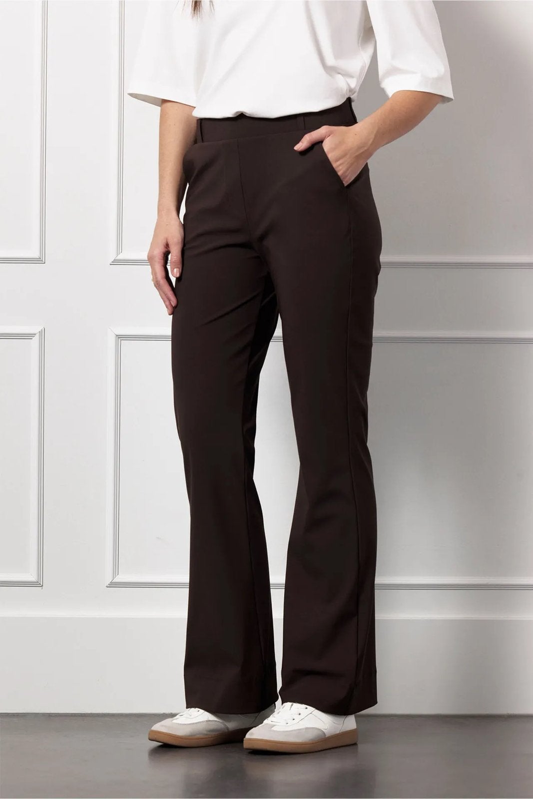 Studio Anneloes flair bonded espresso broek travelstof mt S, Kleding | Dames, Broeken en Pantalons, Studio Anneloes, Bruin, Ophalen of Verzenden