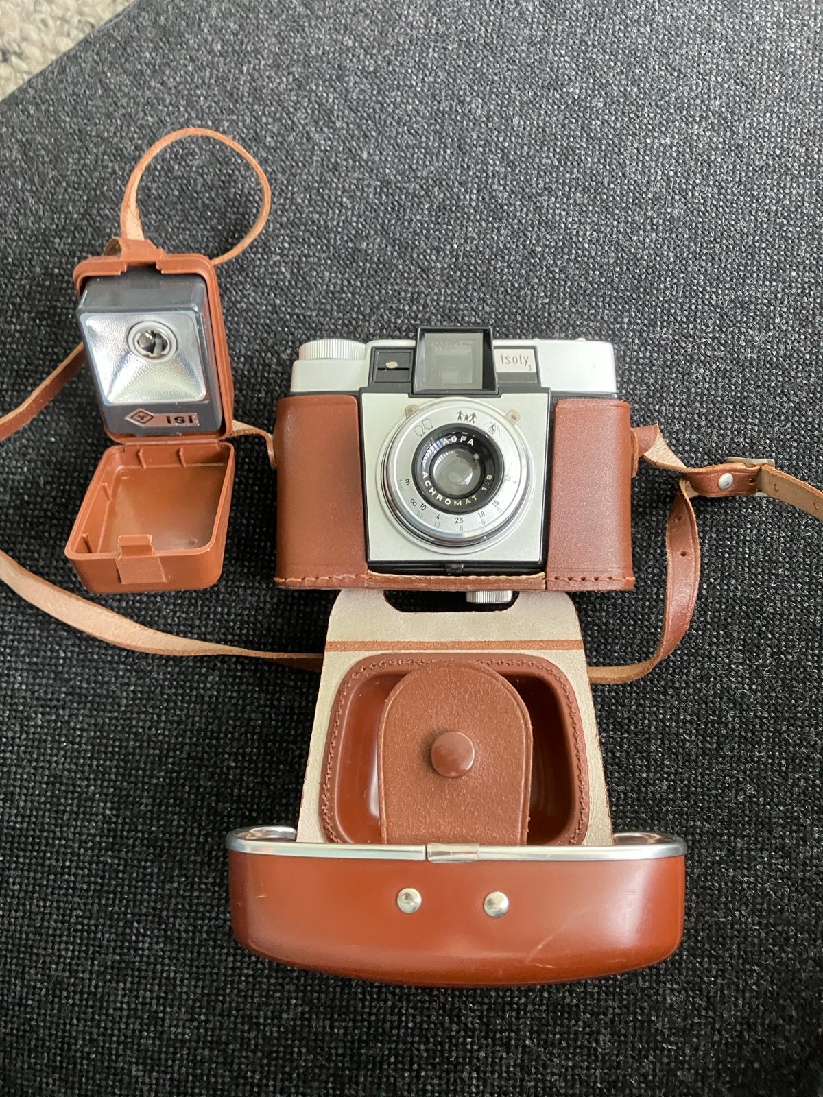 Agfa Isoly I Vintage Camera met Leren Tas en Flitser, Audio, Tv en Foto, Ophalen, Gebruikt, Compact, Overige Merken