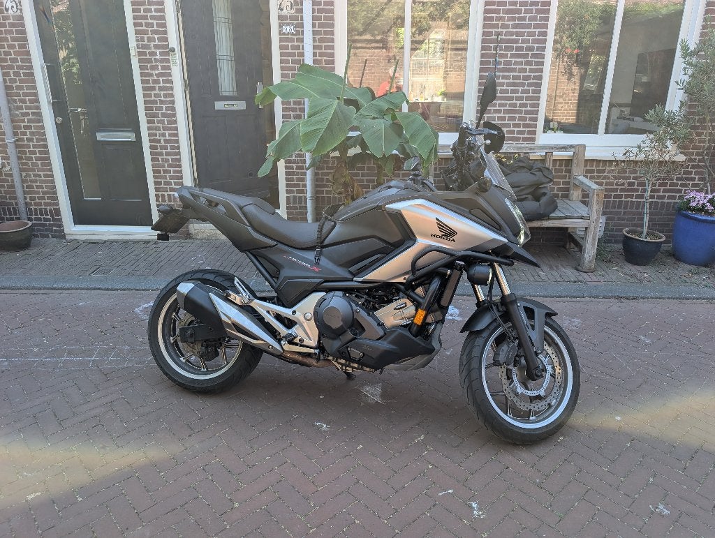 Honda NC750X DCT 2018 | 30.000 km | veel recent onderhoud, Motoren, Motoren | Honda, 2 cilinders, Traction Control, 745 cc, Motorrijbewijs A