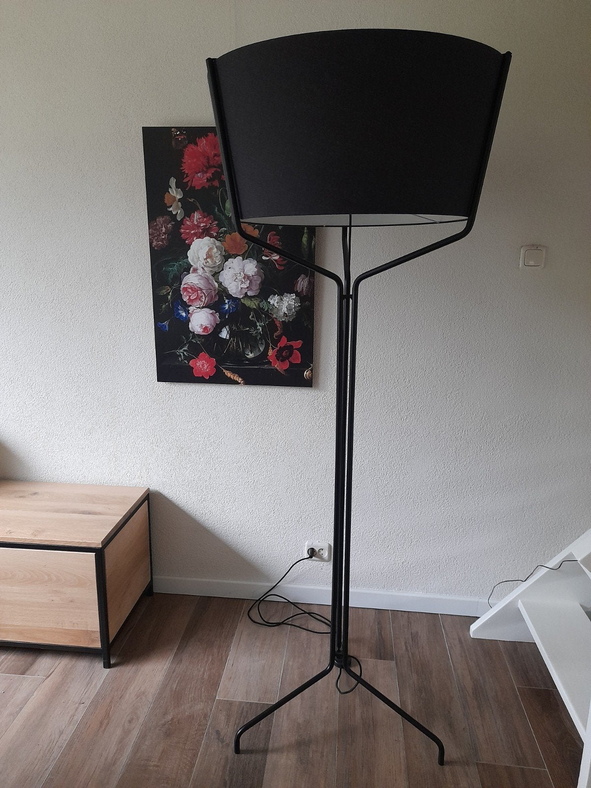 Zwarte vloerlamp, Ophalen, E27 (groot), Zo goed als nieuw, Metaal