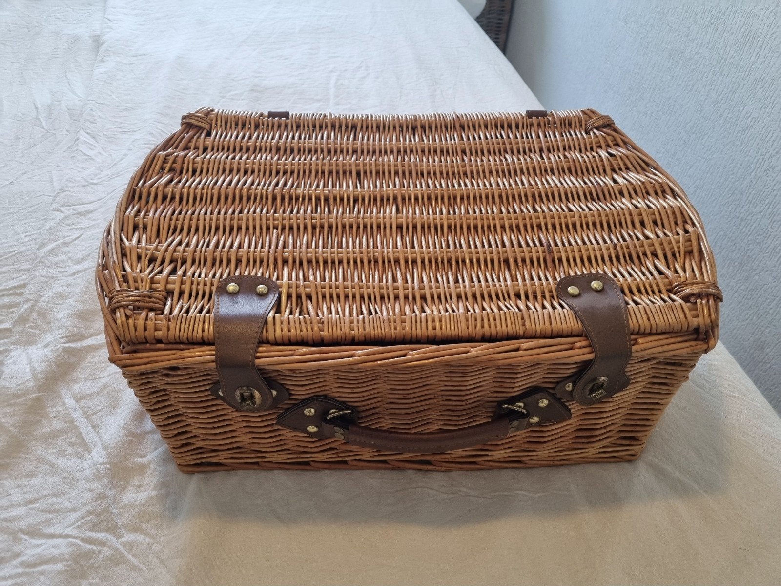 Complete picknickmand met servies en bestek, Ophalen of Verzenden