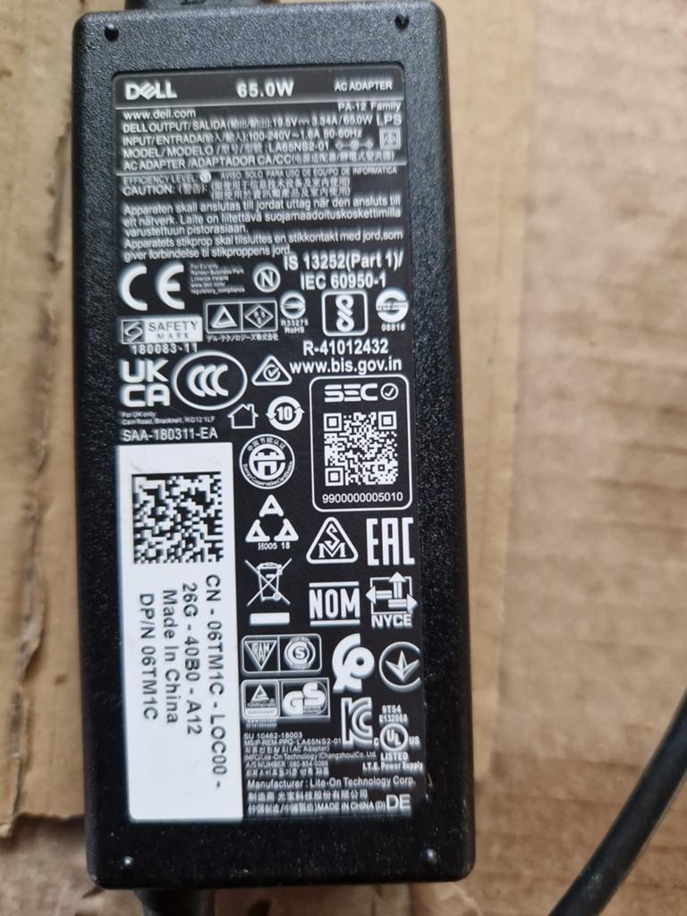 Dell 65W AC Adapter - Origineel en Betrouwbaar, Computers en Software, Laptop-opladers, Ophalen, Gebruikt, Dell