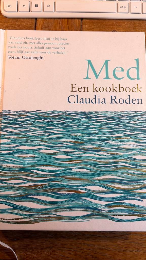 Claudia Roden - Med, Boeken, Ophalen of Verzenden, Zo goed als nieuw, Claudia Roden