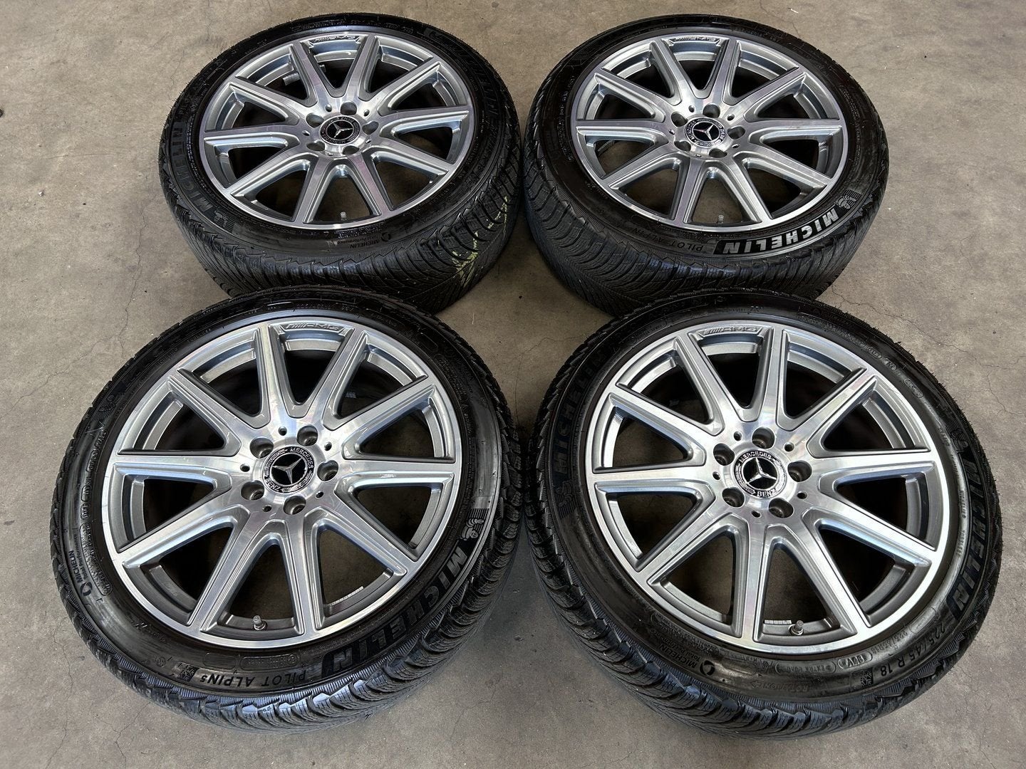 18 inch originele AMG velgen + winterbanden Mercedes A45 AMG, Auto-onderdelen, 18 inch, Gebruikt, -, -