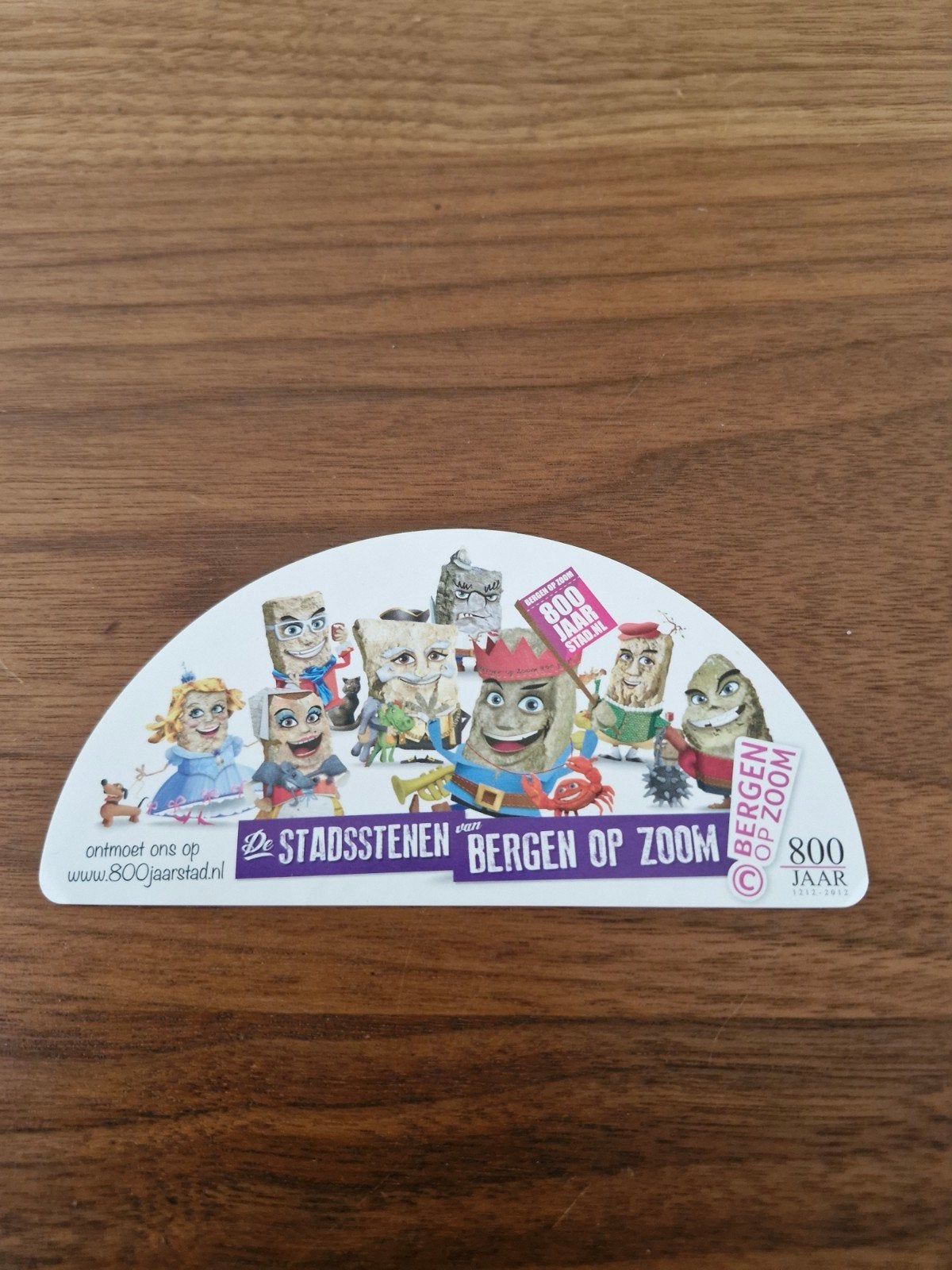 8762 Sticker 800 Jaar Bergen op Zoom - De Stadsstenen, Ophalen of Verzenden, Nieuw, Overige typen