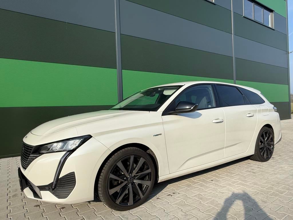 PEUGOT 308 HYBRIDE E-EAT8 2022 nu op 18 INCH SPERONE WHEELS, Auto's, Peugeot, Zwart, 4 cilinders, 1600 cc, Wit