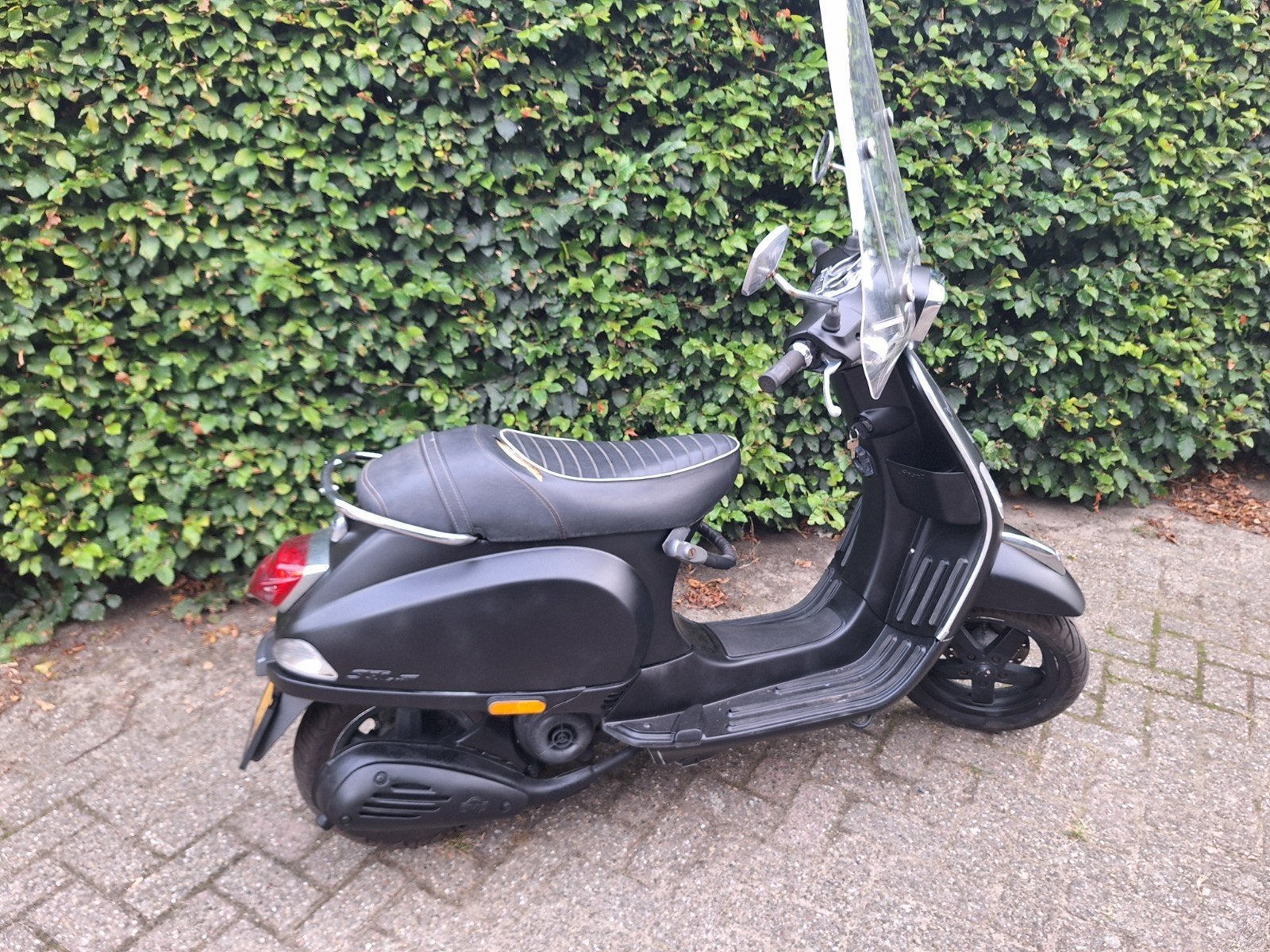 Vespa S50 4T uit 2012 - Goedlopend met slot, Ophalen, Gebruikt, Maximaal 45 km/u, Vespa S