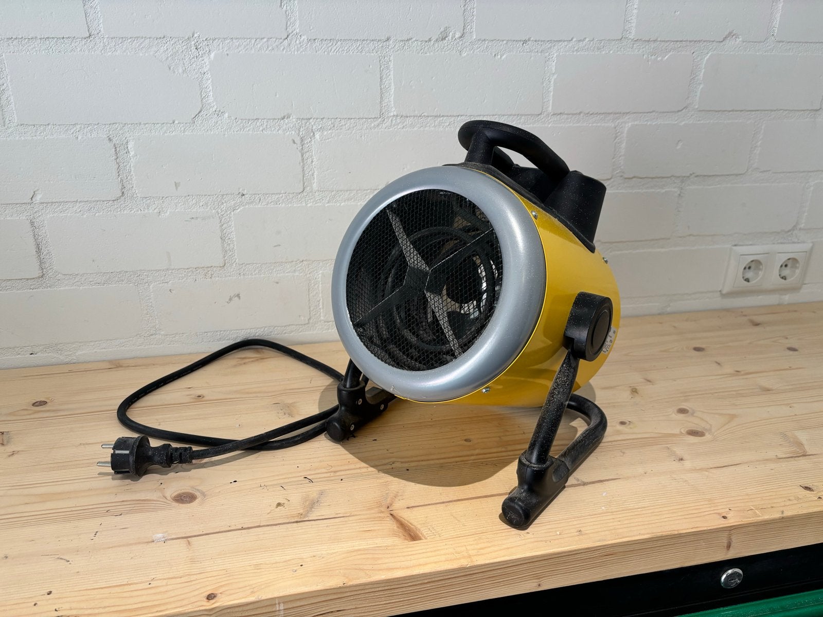 Handson Werkplaatskachel 3000W - Geel, Ophalen, Gebruikt, Minder dan 30 cm, Kachel