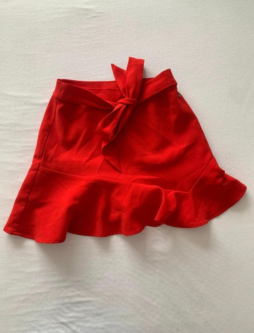 Rode Melting Stockholm rok met ruches en strik, Kleding | Dames, Rokken, Nieuw, Ophalen of Verzenden, Maat 34 (XS) of kleiner