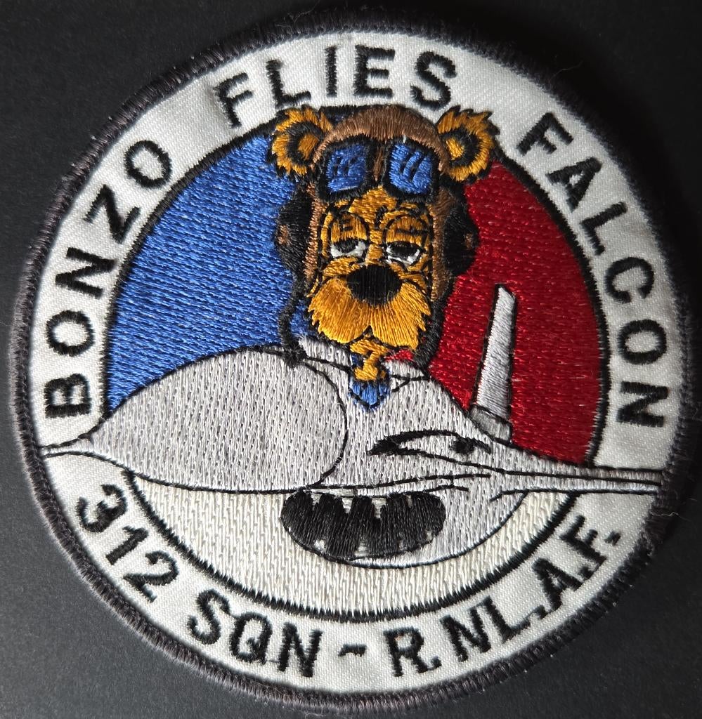 Zeer mooie patch 312 Sqn RNLAF KLU Vlb Volkel EHVK F-16, Verzamelen, Militaria | Algemeen, Verzenden, Luchtmacht, Nederland, Embleem of Badge