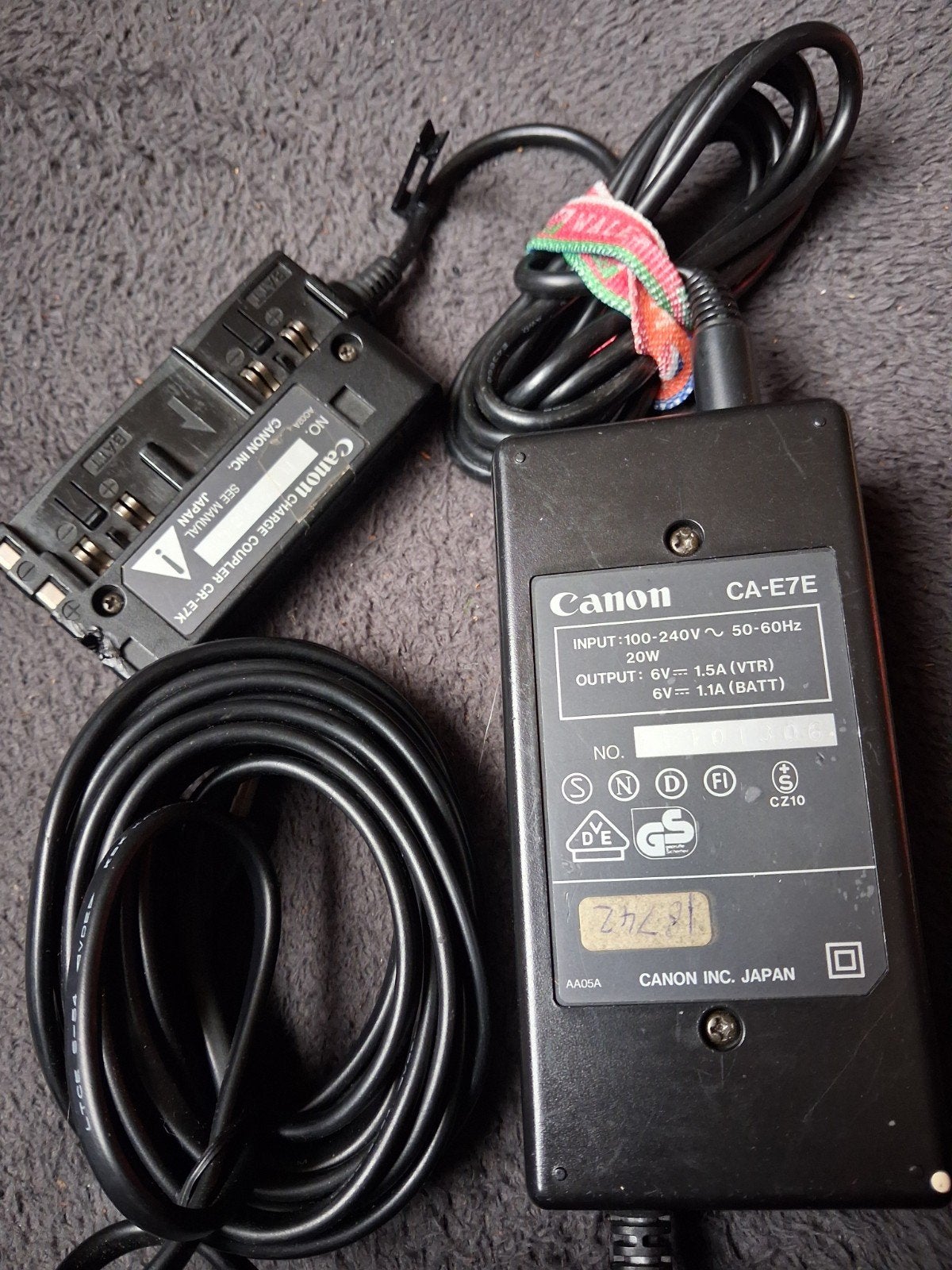 Canon CA-E7E Oplader met CR-E7K Batterijkoppeling, Gebruikt, Canon, Canon, Opladen via netstroom