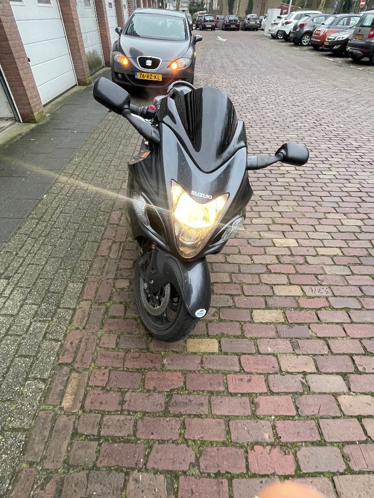 Suzuki Hayabusa GSX1300R, Sportuitlaat, 4 cilinders, Motorrijbewijs A, Gebruikt