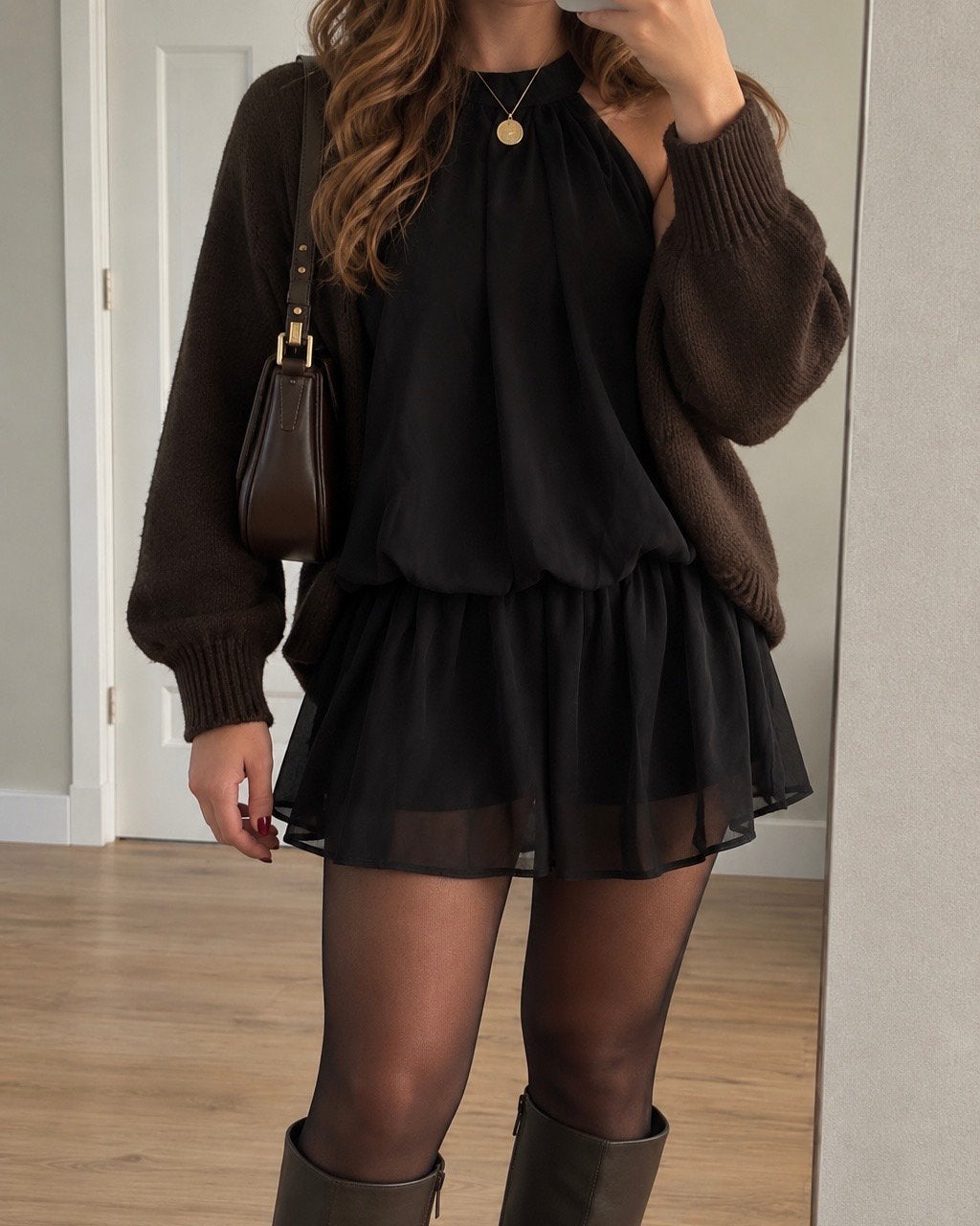 Halter mini jurk zwart open rug – Minre – maat M, Kleding | Dames, Maat 38/40 (M), Zwart, Nieuw, Ophalen of Verzenden