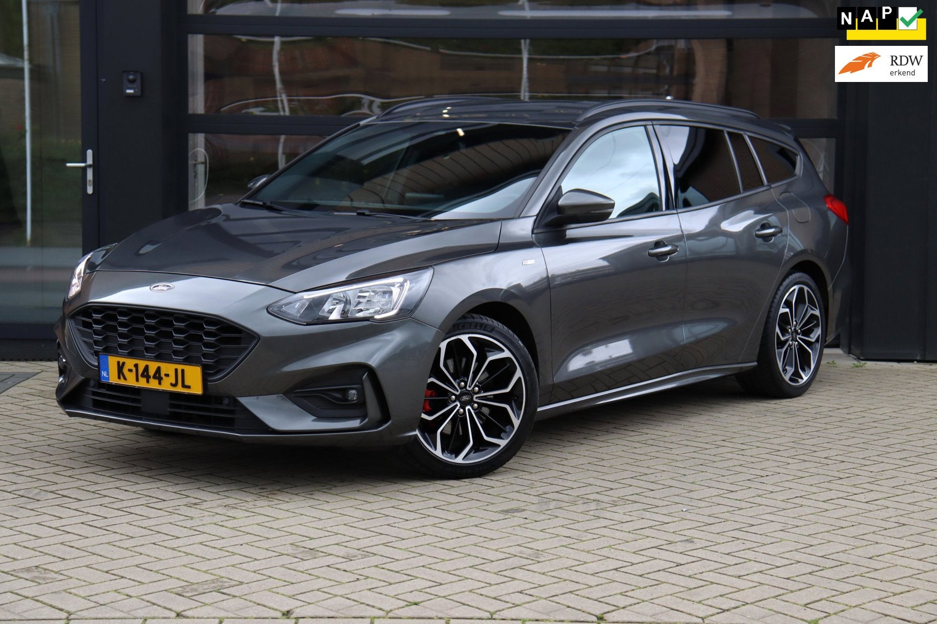 Ford Focus Wagon 1.0 EcoBoost Titanium ST X Business | NAP |, 125 pk, Gebruikt, Blauw, Origineel Nederlands