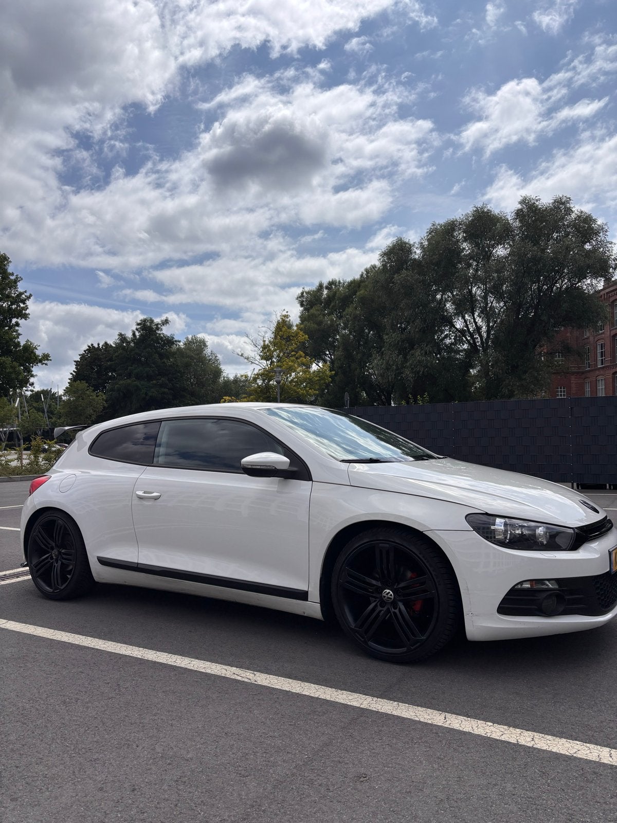 Volkswagen scirocco 2009 Wit, Auto's, Voorwielaandrijving, Zwart, 4 cilinders, 4 stoelen
