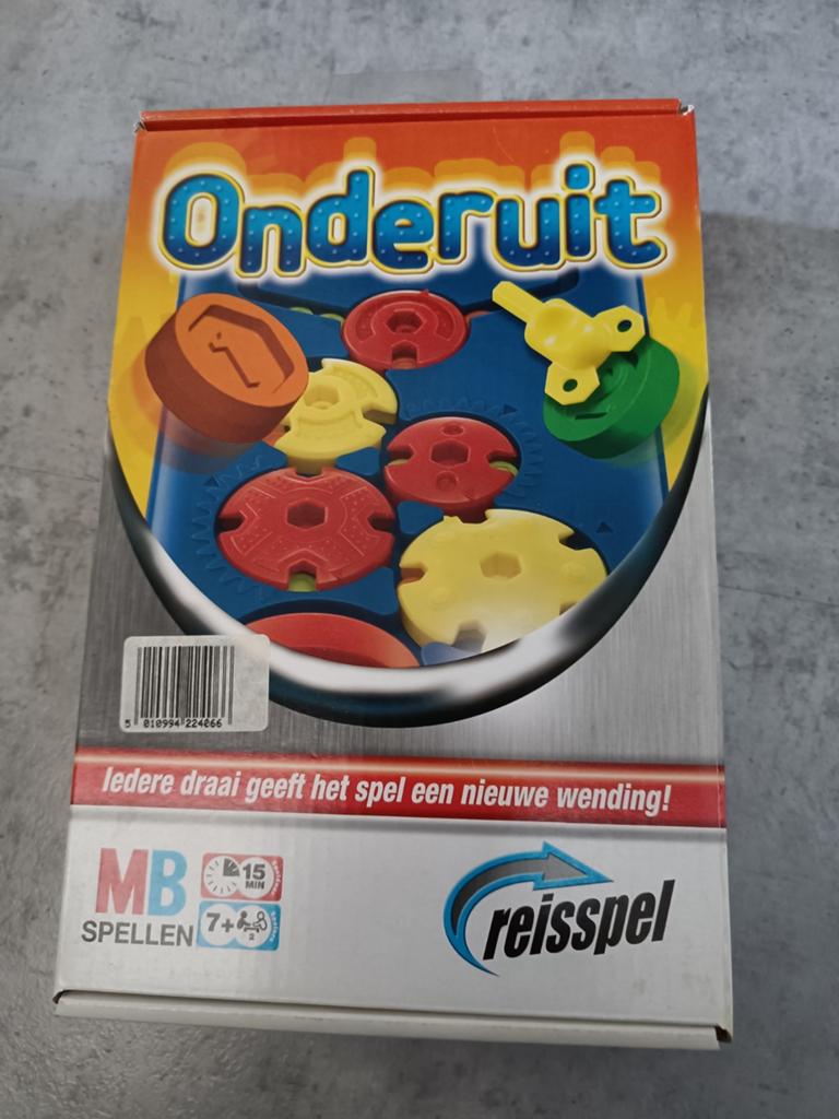 Onderuit Reisspel MB Spellen - Spannend familiespel, Hobby en Vrije tijd, Gezelschapsspellen | Bordspellen, MB Spellen, Een of twee spelers