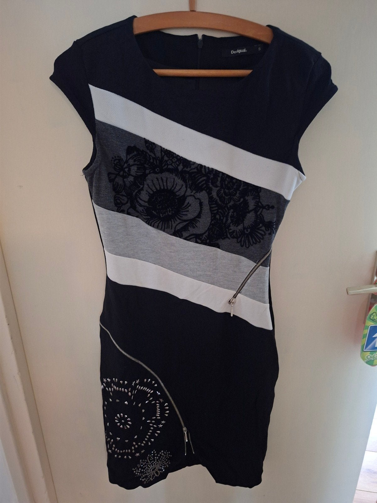 Desigual jurk maat S, Zwart, Ophalen of Verzenden, Gedragen, Desigual