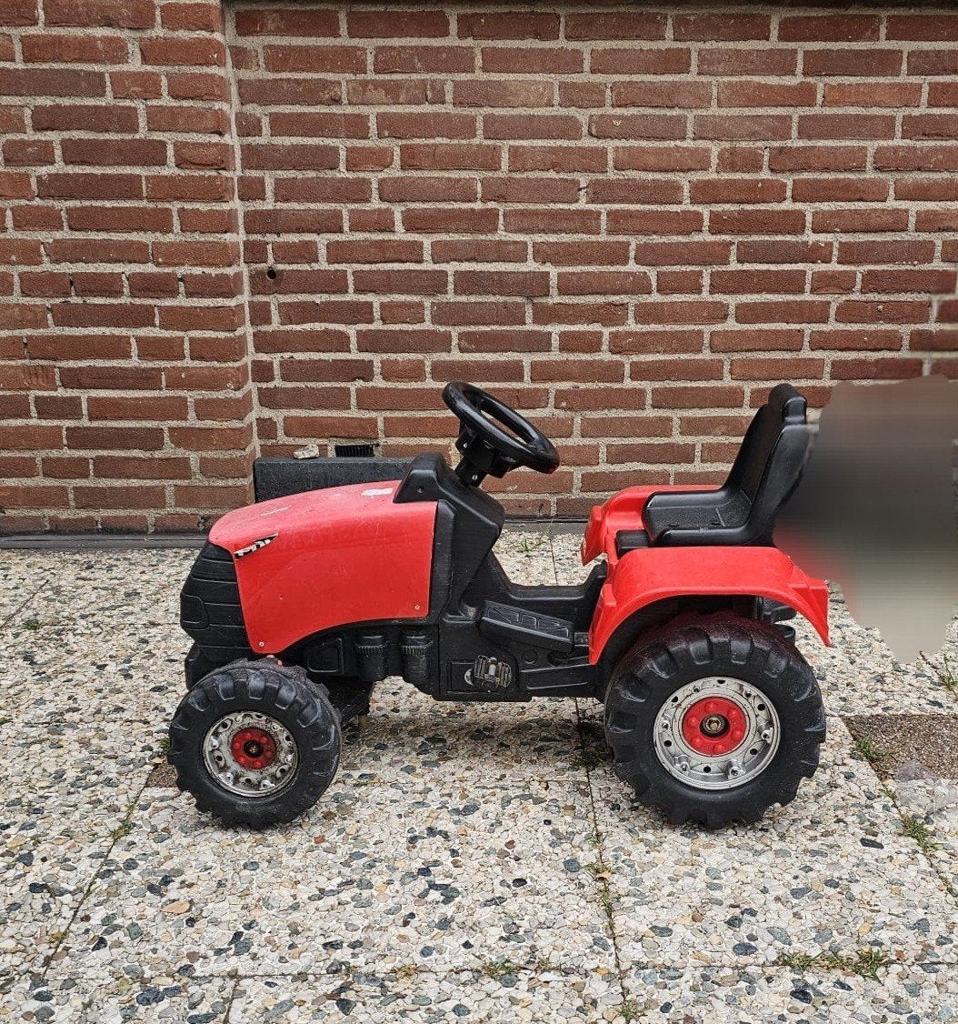 Rode traptractor voor kinderen - Gebruikt, Kinderen en Baby's, Ophalen, Gebruikt, Trapvoertuig