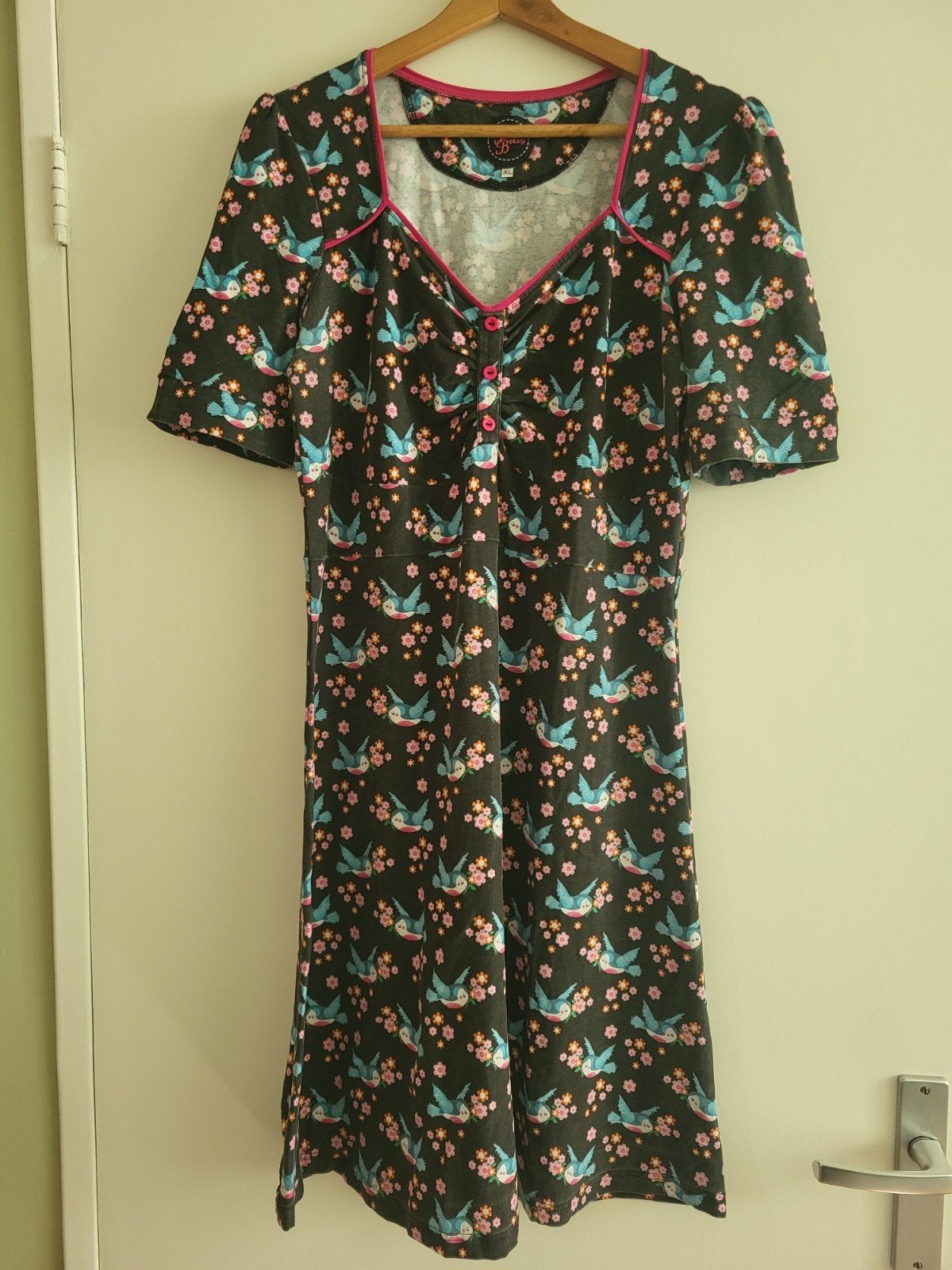 Tante Betsy jurk met vogelprint en bloemen, maat XL, Tante Betsy, Meerkleurig, Maat 46/48 (XL) of groter, Ophalen of Verzenden