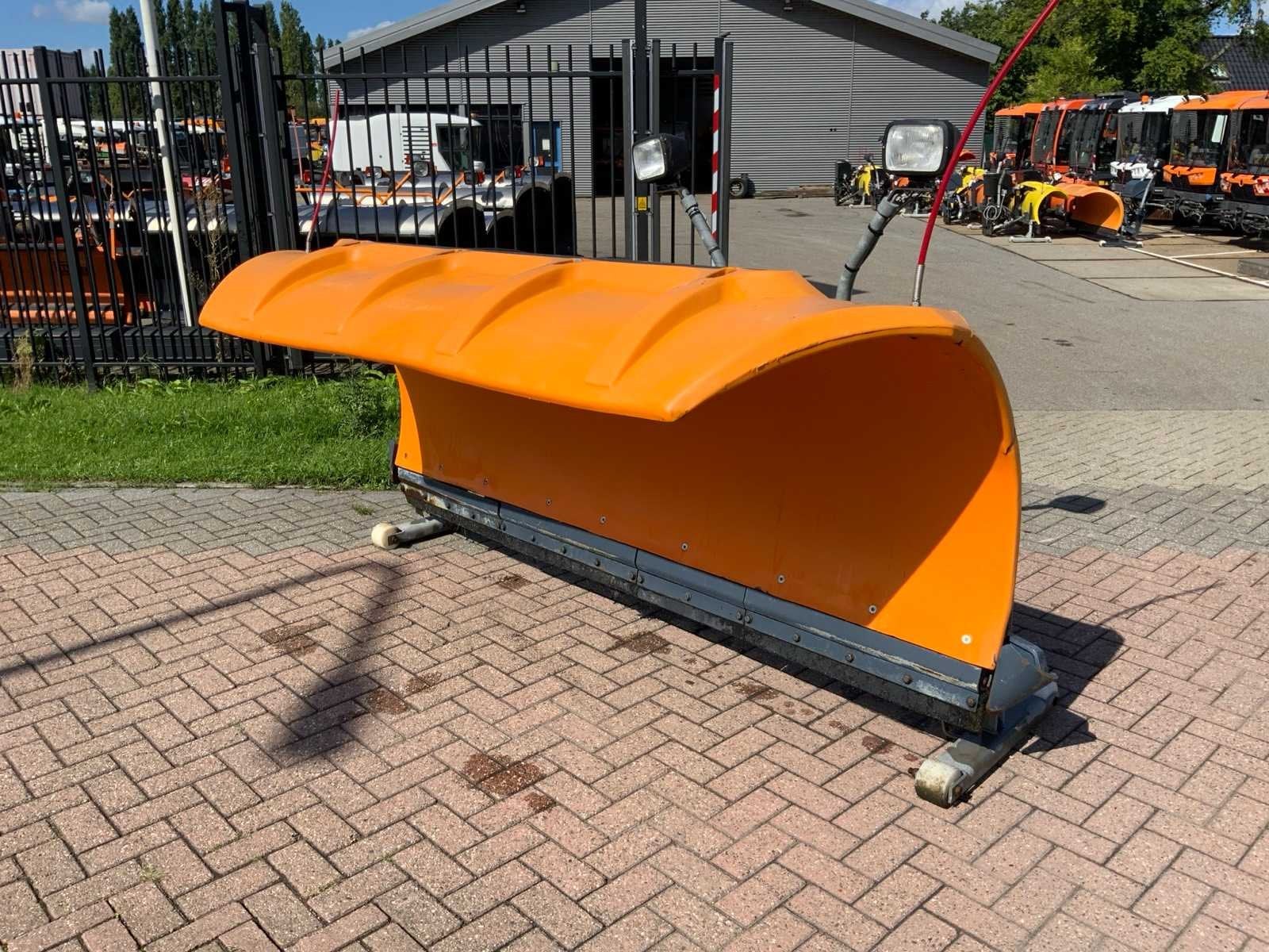 2003 Nido SNK 240 VPZ Sneeuwploeg