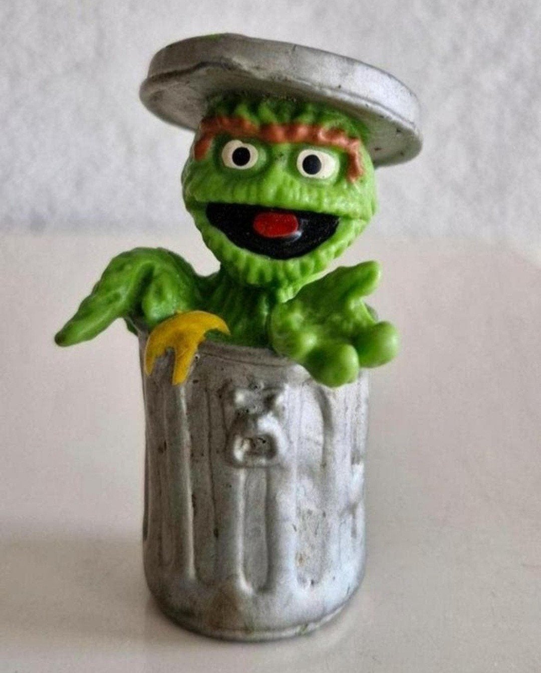 Vintage Sesamstraat Oscar Mopperkont Bullyland figuur, Verzamelen, Poppetjes en Figuurtjes, Ophalen of Verzenden, Gebruikt