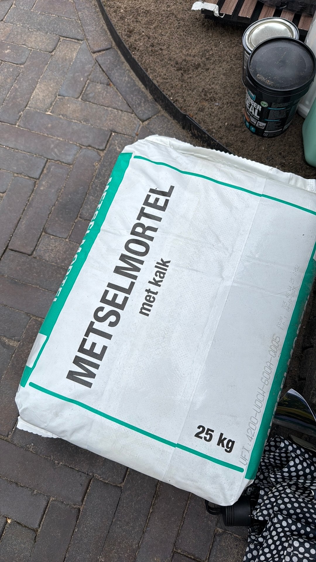2 zakken betonmortel 25kg, Ophalen, Nieuw, Overige typen