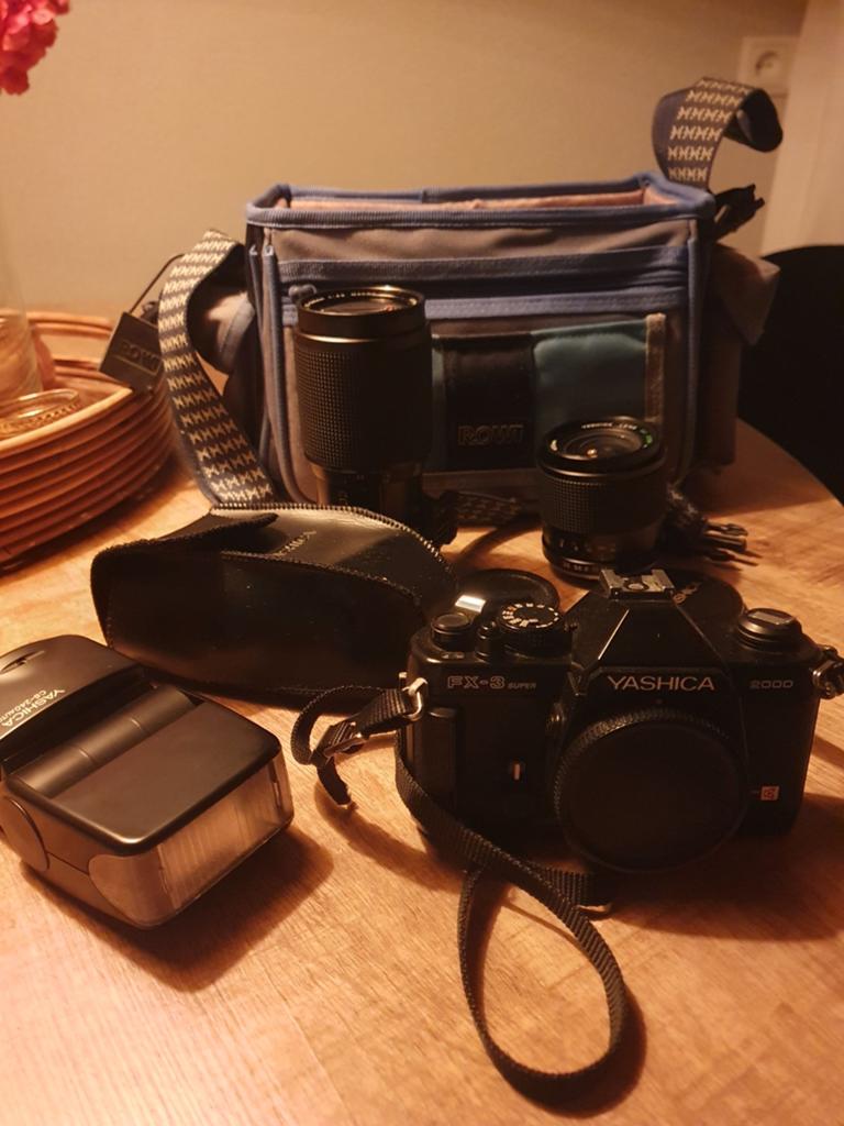 Yashica FX-3 Super 2000 Spiegelreflex Set met 2 Lenzen, Ophalen