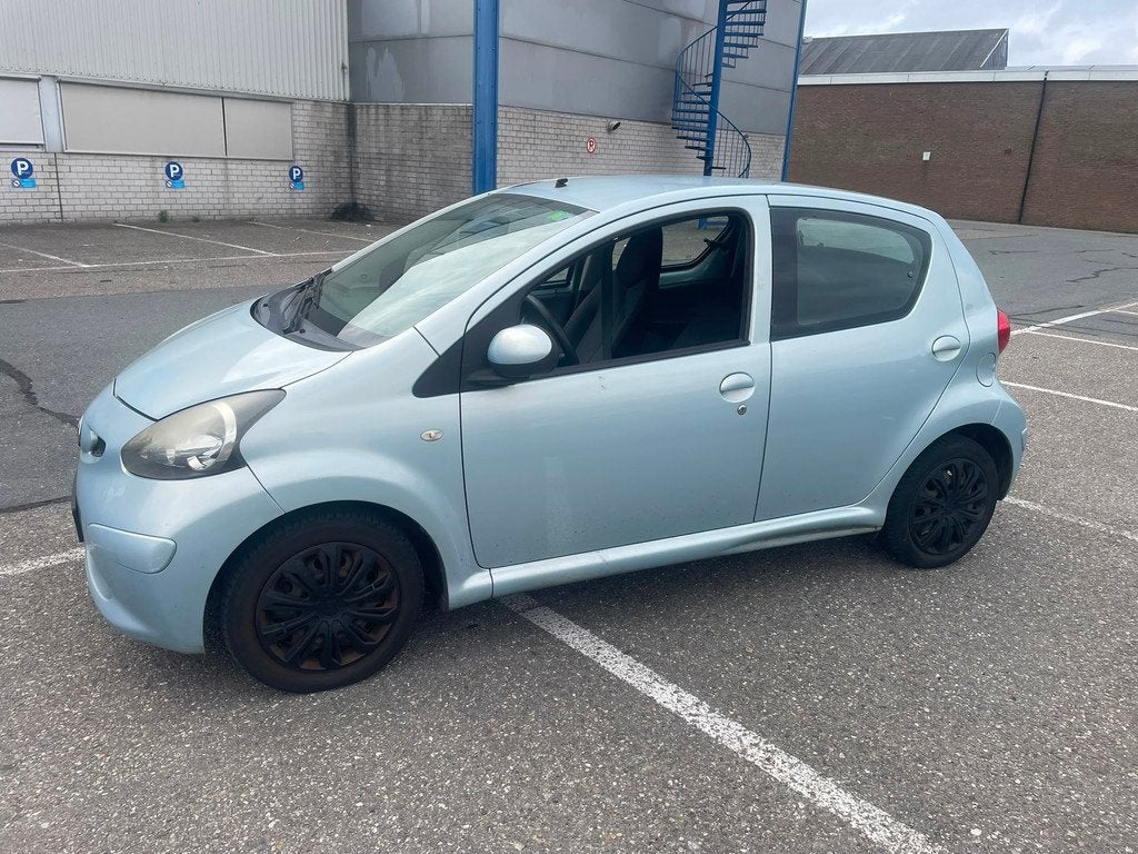 Toyota Aygo 1.0-12V + 5DRS AIRCO ELEK. PAKKET APK MRT 27, Voorwielaandrijving, Stof, Gebruikt, Origineel Nederlands