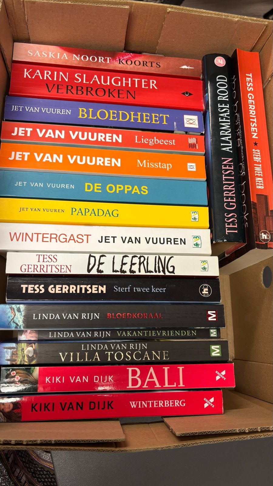 Thriller boekenpakket: Saskia Noort, Karin Slaughter, Jet va, Ophalen, Gelezen, Nederland