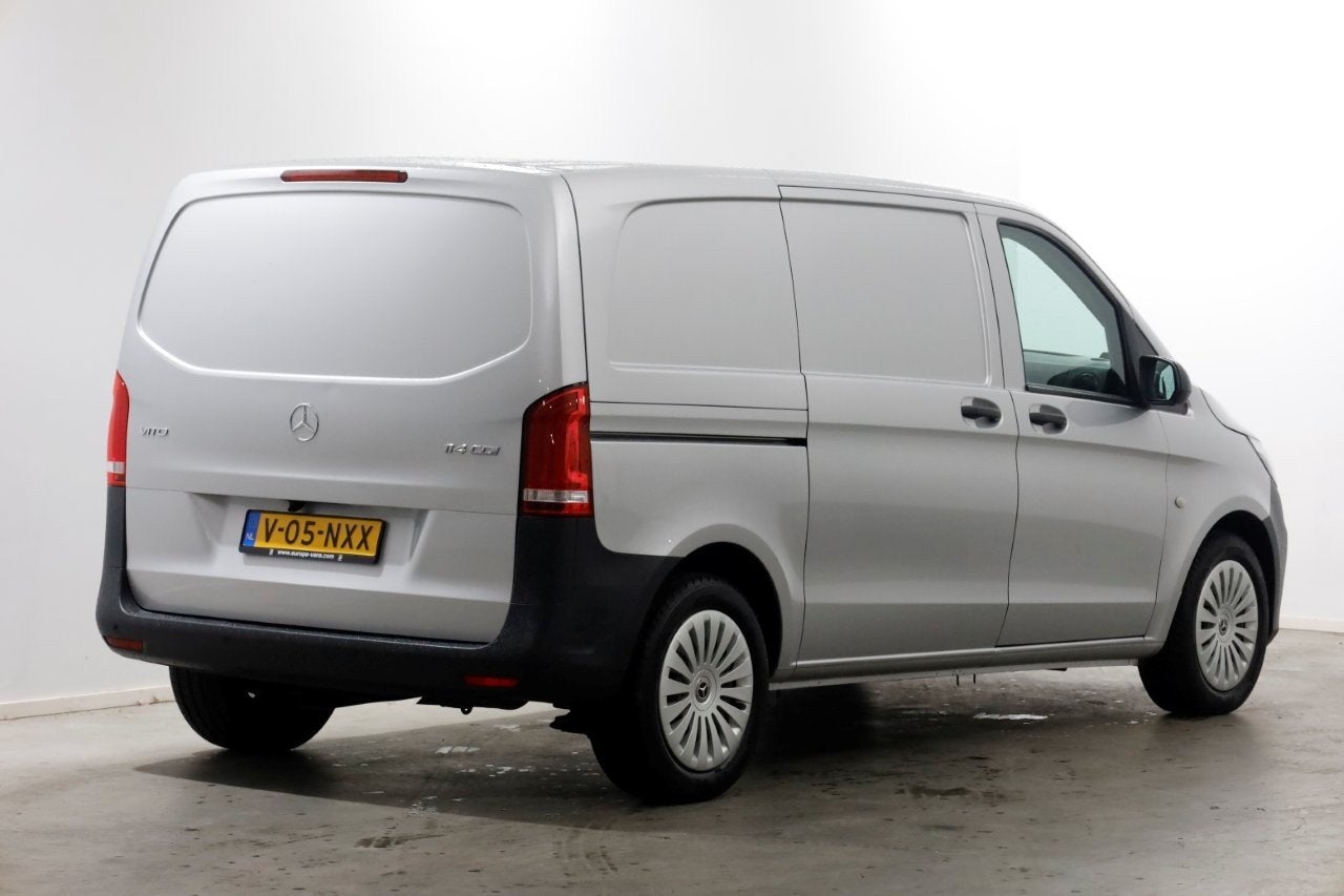 Mercedes-Benz Vito 114 CDI 136pk Compact 9G Automaat 2x Schu, Gebruikt, Euro 6, 4 cilinders, 2000 kg