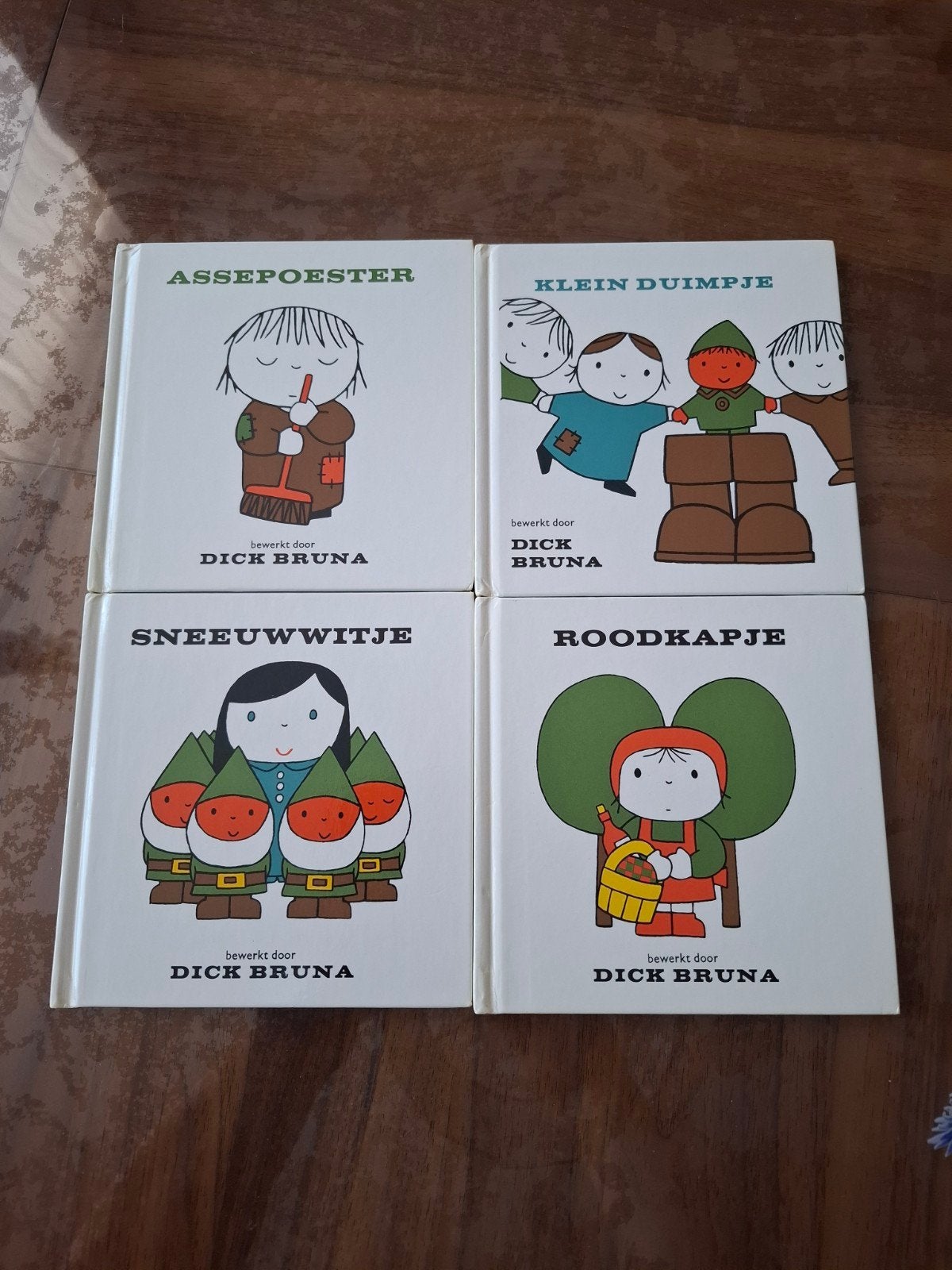 4 Dick Bruna sprookjesboeken 1994, Ophalen of Verzenden, Gelezen, Dick Bruna