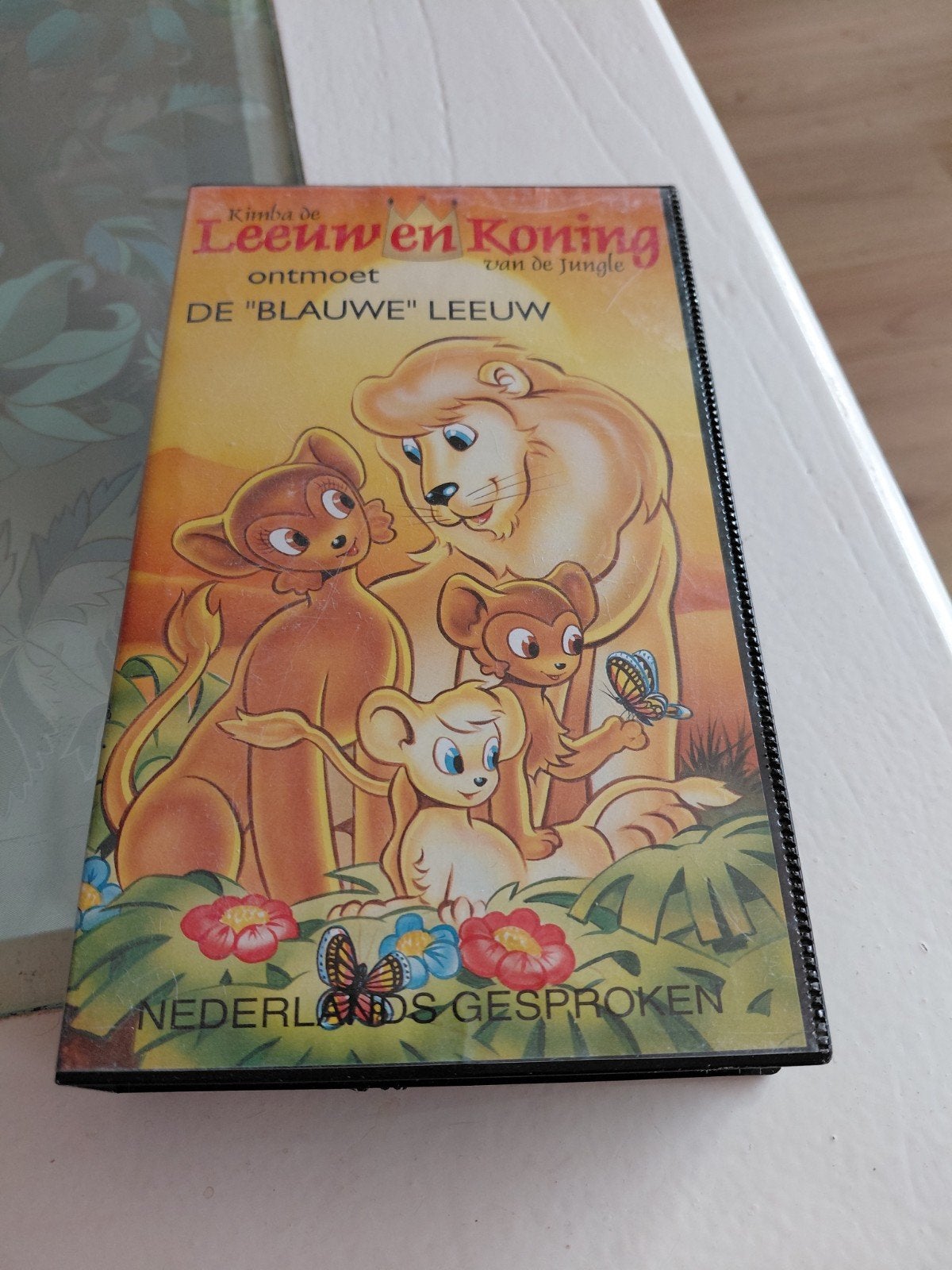 Leeuw en Koning videoband. Kimba ontmoet de blauwe leeuw., Gebruikt, Alle leeftijden, Ophalen of Verzenden, Kinderprogramma of -film