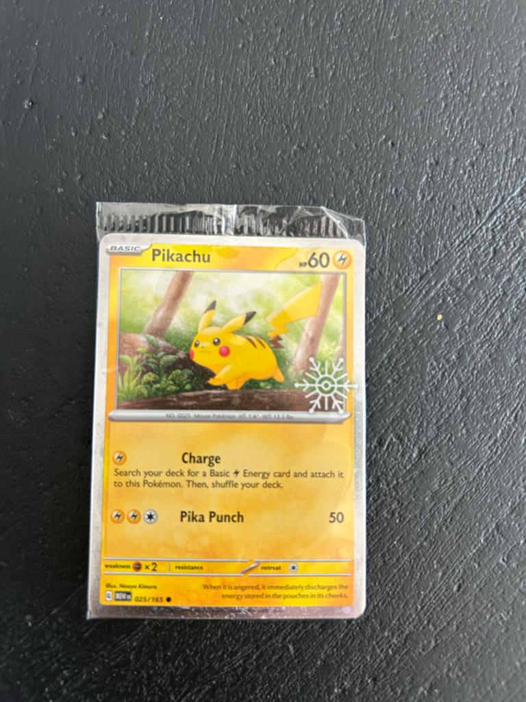 Pikachu Pokémon Kaart 025/165 - Nieuwstaat, Ophalen of Verzenden, Zo goed als nieuw, Losse kaart