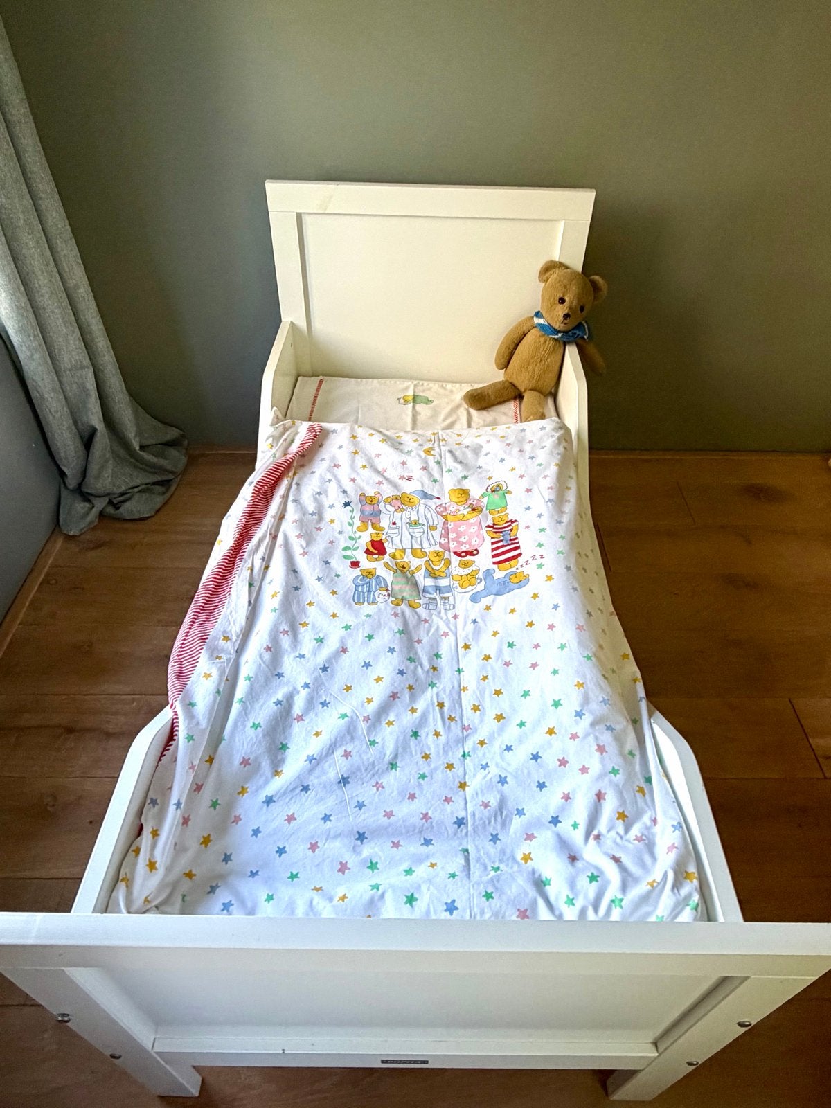 Bobita peuter/kleuterbedje 150 x 70 cm met matras, Ophalen, Gebruikt, 70 tot 85 cm, 140 tot 160 cm