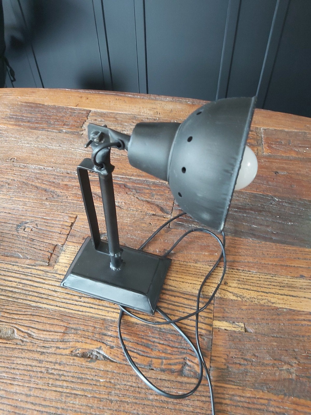Vintage/industriele wandlamp / zwart metaal., Huis en Inrichting, Ophalen of Verzenden, Gebruikt, Metaal, Vintage, Industrieel