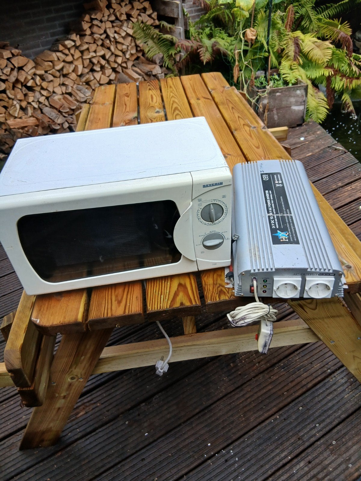 Omvormer 24V naar 220V met Magnetron, Ophalen, Gebruikt, Vrijstaand, Magnetron