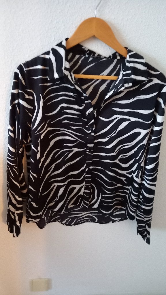 Blouse, Maat 38/40 (M), Zwart, Ophalen of Verzenden, Gedragen