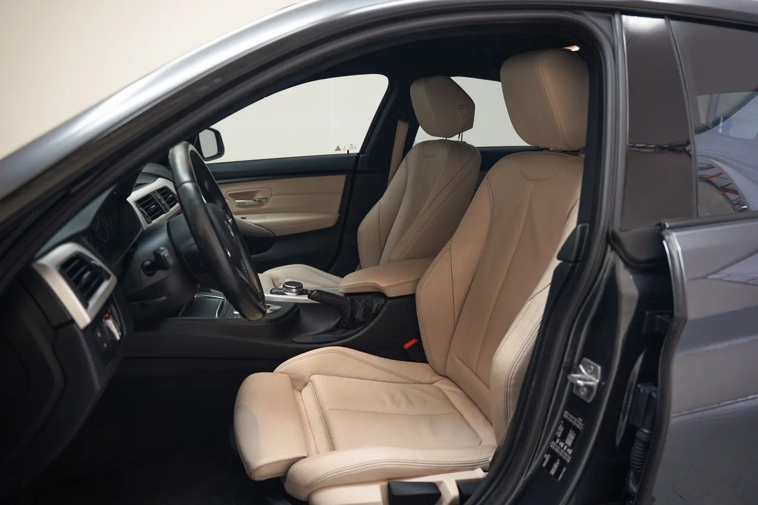 Foto 9 van BMW 4 Serie Gran Coupe 418i High Executive Aut. [ Sportstoel