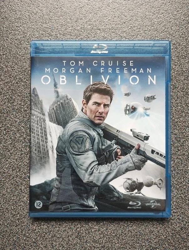 Oblivion, Verzenden, Zo goed als nieuw, Science Fiction en Fantasy