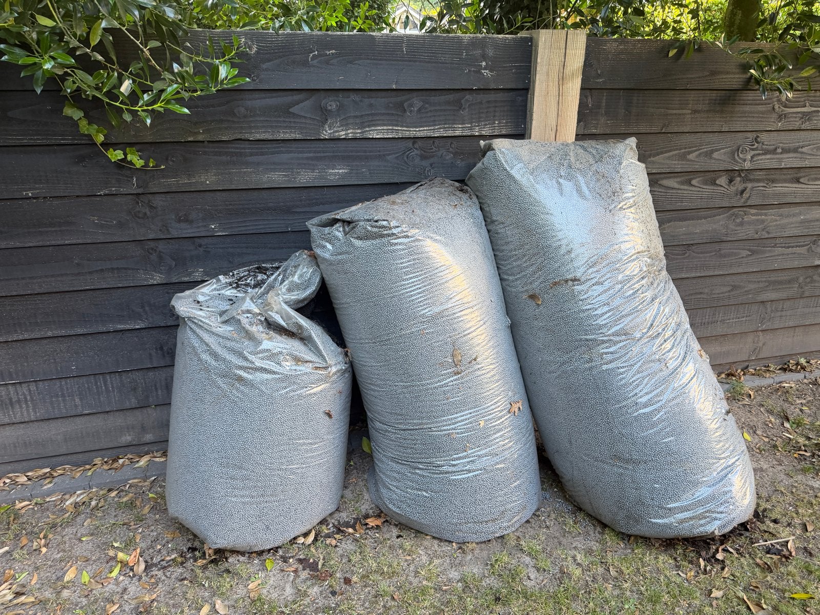 3 zakken isolatie parels voor spouwmuur of kruipruimte, Ophalen, Overige materialen, Gebruikt, 12 cm of meer