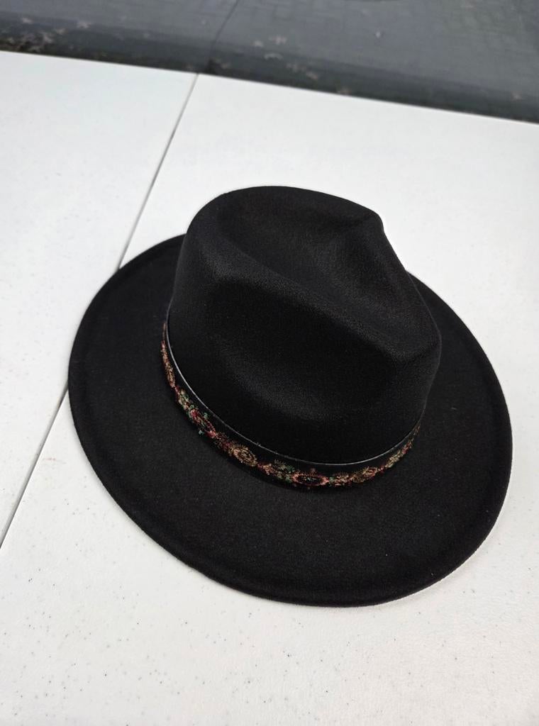 Zwarte Fedora Hoed met Sierband - Nieuw, Kleding | Dames, Hoeden en Petten, Info@generiekehoeden.com, Hoed, Generieke Hoeden Fabrikant