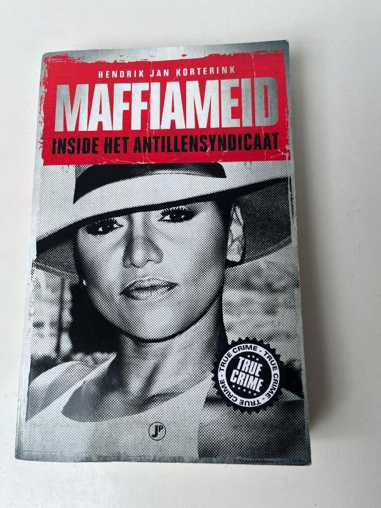 Maffiameid Hendrik Jan Korterink True Crime, Boeken, Ophalen of Verzenden, Zo goed als nieuw